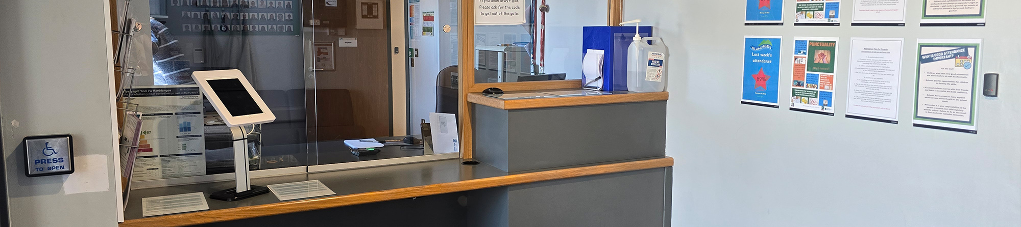 Ysgol Glancegin Reception